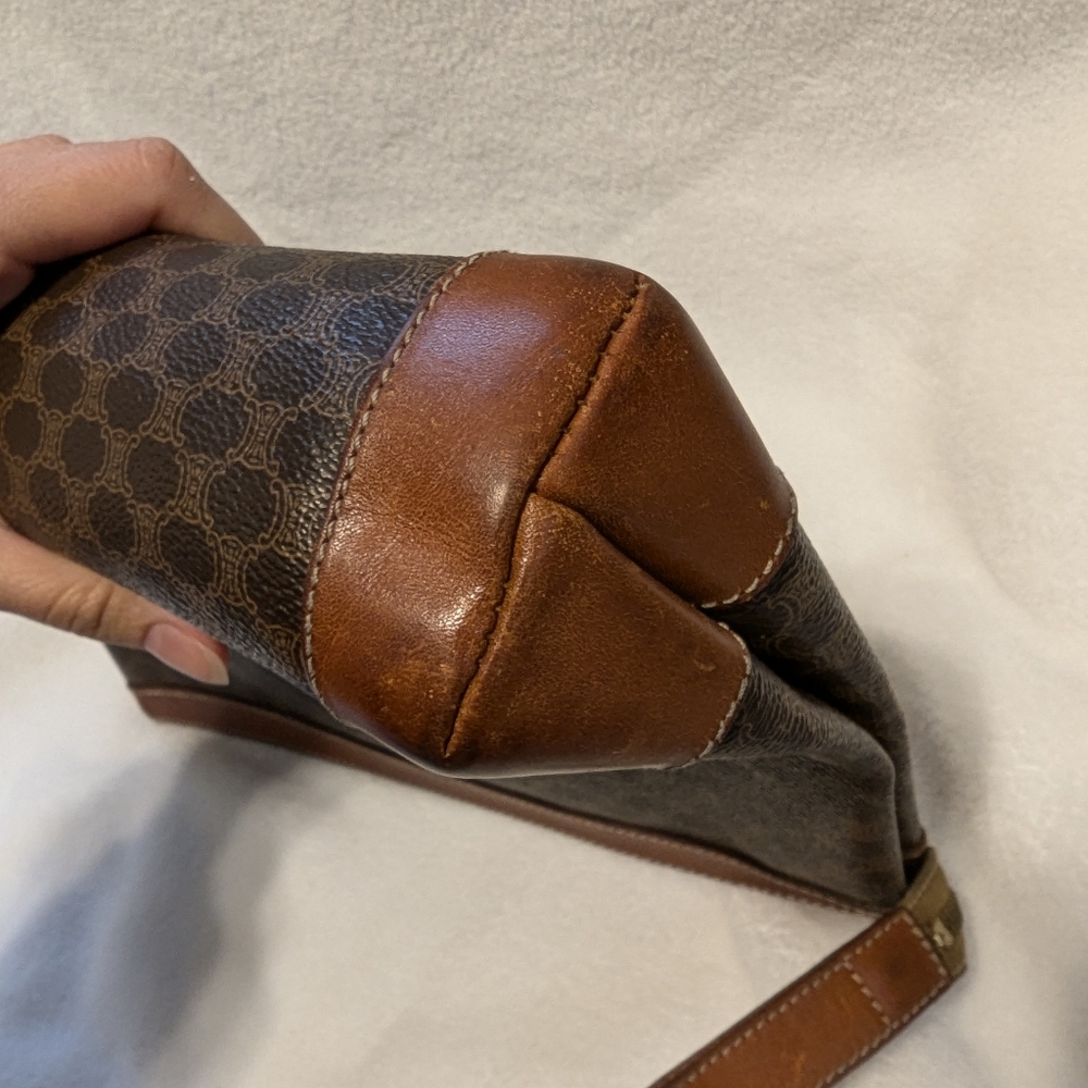 Celine - Vintage Leather Clutch Pouch Bag - Picture 8 of 15